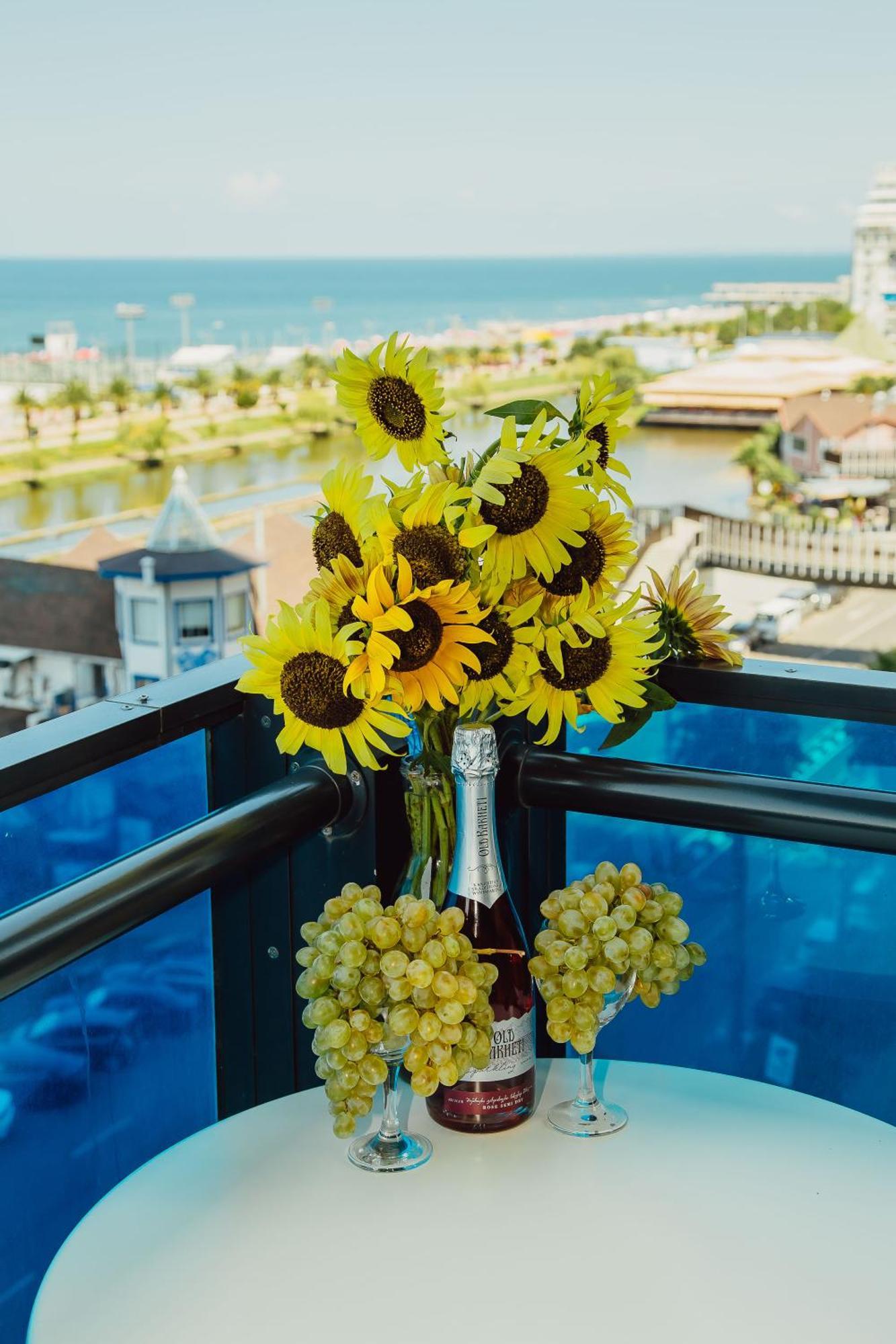 Sea ​​View In Orbi City Batumi Exterior photo